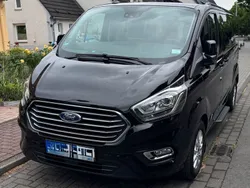 Schwarz Gebraucht 2022 Ford Tourneo Custom Titanium Van / Kleinbus | 36.499 € (Fairer Preis)