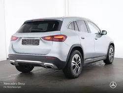 Hightechsilber Gebraucht 2024 Mercedes GLA200 Progressive SUV | 38.890 € (Fairer Preis)