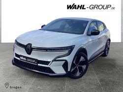Weiß Gebraucht 2022 Renault Mégane Equilibre Limousine | 19.690 € (Fairer Preis)