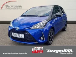 Blau Gebraucht 2018 Toyota Yaris Hybrid Style Limousine | 12.890 € (Guter Preis)