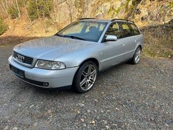Silber Gebraucht 1999 Audi A4 Kombi | 4.750 €