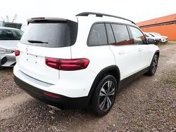 Polarweiß polarweiß Neu 2025 Mercedes 200 Progressive SUV | 44.997 € (Guter Preis)