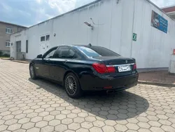 Schwarz Gebraucht 2009 BMW 740 Limousine | 7.000 €