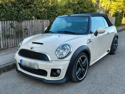 Mini Cooper SD Cabriolet