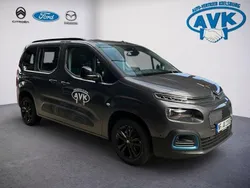 Grau Gebraucht 2024 Citroën e-Berlingo Shine Van / Kleinbus | 28.990 € (Fairer Preis)