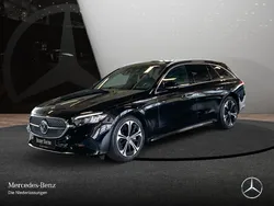 Schwarz Gebraucht 2024 Mercedes E300 Avantgarde Kombi | 47.990 € (Guter Preis)