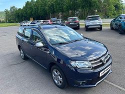 Blau Gebraucht 2015 Dacia Logan MCV Celebration Kombi | 5.480 € (Etwas zu teuer)