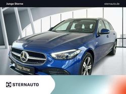 Metalliclack spektralblau Gebraucht 2025 Mercedes C300e Avantgarde Kombi | 42.980 € (Superpreis)