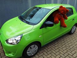 Grün Gebraucht 2014 Mitsubishi Space Star Classic Collection Kleinwagen | 5.414 € (Fairer Preis)