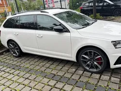 Weiß Gebraucht 2017 Skoda Octavia RS Kombi | 18.748 € (Fairer Preis)