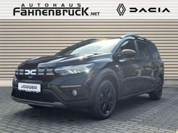 Perlmuttschwarz metallic Neu 2025 Dacia Jogger Extreme Limousine | 23.479 € (Fairer Preis)
