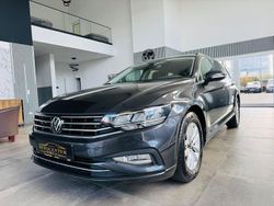 Grau Gebraucht 2022 VW Passat Business Kombi | 19.790 € (Fairer Preis)