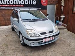 Silber Gebraucht 2000 Renault Scénic Van / Kleinbus | 2.980 €