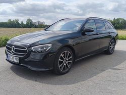 Schwarz Gebraucht 2022 Mercedes E200 Limousine | 32.900 € (Guter Preis)