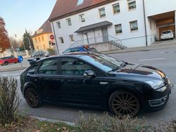 Schwarz Gebraucht 2006 Ford Focus ST Limousine | 6.999 € (Fairer Preis)