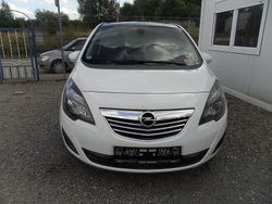 Weiß Gebraucht 2011 Opel Meriva Van / Kleinbus | 1.550 € (Guter Preis)