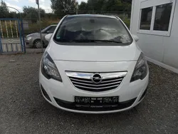 Weiß Gebraucht 2011 Opel Meriva Van / Kleinbus | 1.999 € (Guter Preis)