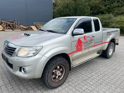 Silber Gebraucht 2015 Toyota HiLux Abholung | 16.700 € (Guter Preis)