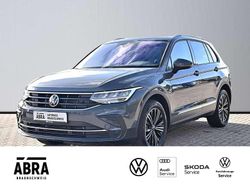 Grau Gebraucht 2021 VW Tiguan Active SUV | 25.750 € (Guter Preis)