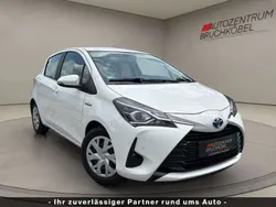 Weiß Gebraucht 2019 Toyota Yaris Hybrid Comfort Kleinwagen | 13.490 € (Fairer Preis)