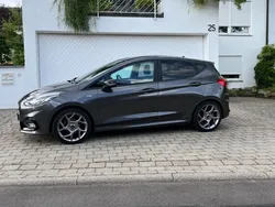 Grau Gebraucht 2019 Ford Fiesta ST Kleinwagen | 13.900 € (Fairer Preis)
