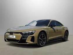 Grün (taktikgrün metallic) Neu 2025 Audi e-tron GT quattro Ambiente Limousine | 98.980 € (Teuer)