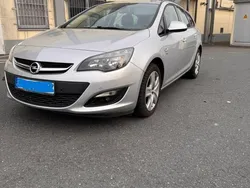 Silber Gebraucht 2014 Opel Astra Energy Kombi | 4.500 € (Guter Preis)