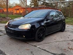 Schwarz Gebraucht 2008 VW Golf V Kleinwagen | 3.000 €