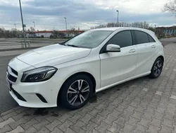 Weiß Gebraucht 2018 Mercedes A200 Urban Limousine | 18.999 € (Guter Preis)