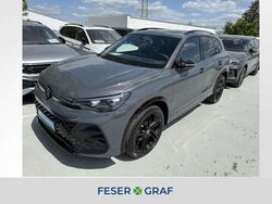 Delfingrau metallic Gebraucht 2024 VW Tiguan R-line SUV | 47.420 € (Fairer Preis)