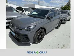 Delfingrau metallic Gebraucht 2024 VW Tiguan R-line SUV | 47.420 € (Superpreis)