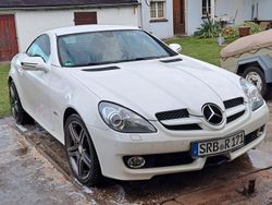 Weiß Gebraucht 2009 Mercedes SLK200 2LOOK Edition Cabrio | 9.990 € (Fairer Preis)