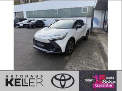 Platinumweiss perleffekt/schwarz Neu 2025 Toyota C-HR SUV | 35.390 €