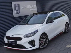 Deluxeweiss Gebraucht 2020 Kia ProCeed GT Kleinwagen | 24.990 € (Etwas zu teuer)