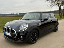 Schwarz Gebraucht 2016 Mini ONE Kleinwagen | 9.800 € (Fairer Preis)