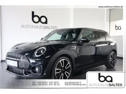 Midnight black ii met. (metallic) Gebraucht 2023 Mini John Cooper Works Clubman Kombi | 37.849 € (Etwas zu teuer)