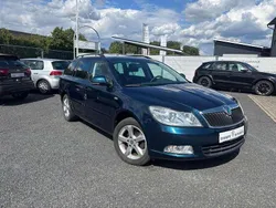 Blau Gebraucht 2012 Skoda Octavia Family Kombi | 4.950 € (Guter Preis)