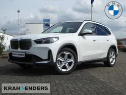 Alpinweiß uni Gebraucht 2024 BMW iX1 Shadowline SUV | 42.990 € (Fairer Preis)