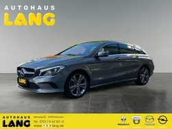 Grau Gebraucht 2019 Mercedes CLA200 Shooting Brake Urban Kombi | 21.990 € (Fairer Preis)