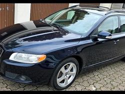 Blau Gebraucht 2008 Volvo V70 Kombi | 5.490 € (Etwas zu teuer)