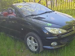 Schwarz Gebraucht 2005 Peugeot 206 CC Cabrio | 1.850 € (Fairer Preis)