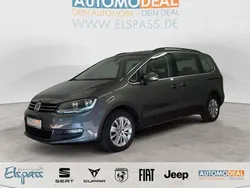 Grau Gebraucht 2021 VW Sharan Comfortline Van / Kleinbus | 30.899 € (Fairer Preis)