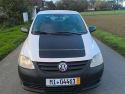 Weiß Gebraucht 2009 VW Fox Refresh Kleinwagen | 1.499 € (Guter Preis)