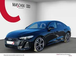 Mythosschwarz metallic Gebraucht 2025 Audi A5 Ambiente Coupé | 60.555 € (Fairer Preis)