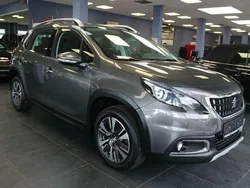 Grau Gebraucht 2018 Peugeot 2008 Allure SUV | 9.980 € (Fairer Preis)