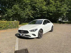 Weiß Gebraucht 2022 Mercedes CLA180 Limousine | 33.000 € (Teuer)