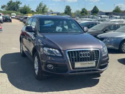 Grau Gebraucht 2010 Audi Q5 Comfort SUV | 6.999 € (Fairer Preis)