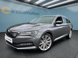 Grau Gebraucht 2022 Skoda Superb Kombi | 25.499 € (Fairer Preis)