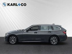 Grau Gebraucht 2022 BMW 320 Sport Line Kombi | 24.970 € (Guter Preis)
