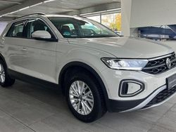 Ascotgrau Gebraucht 2024 VW T-Roc Life SUV | 24.990 € (Superpreis)